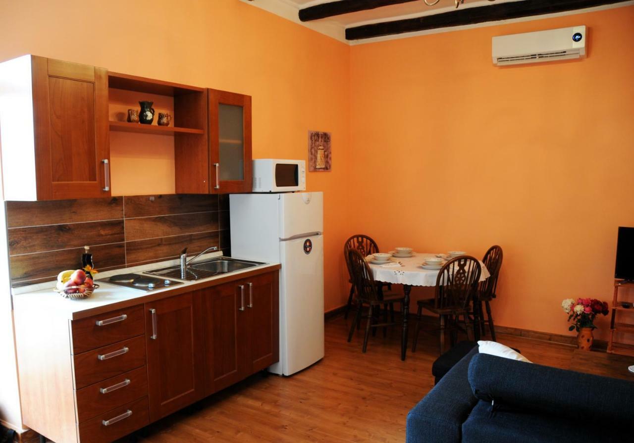 Apartments Sena Pola Esterno foto